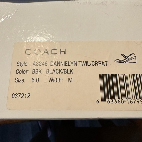 Coach - Picture 2 of 6